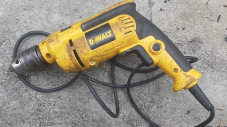 Furadeira de Impacto 13mm Dewalt DWD502 Potência 650W